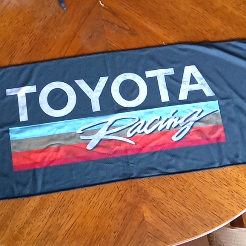 Toyota Racing scarf/banner